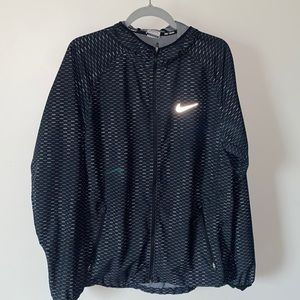 Nike Men’s Wind Breaker